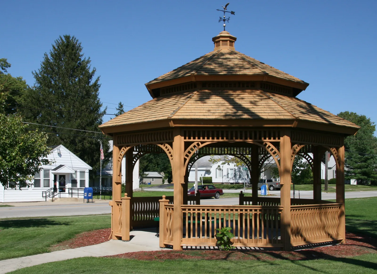 Walnut Street gazebo with the Dayton post office in the background, Indiana